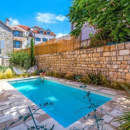 Stunning Home In Split With Outdoor Swimming Pool Εξωτερικό φωτογραφία